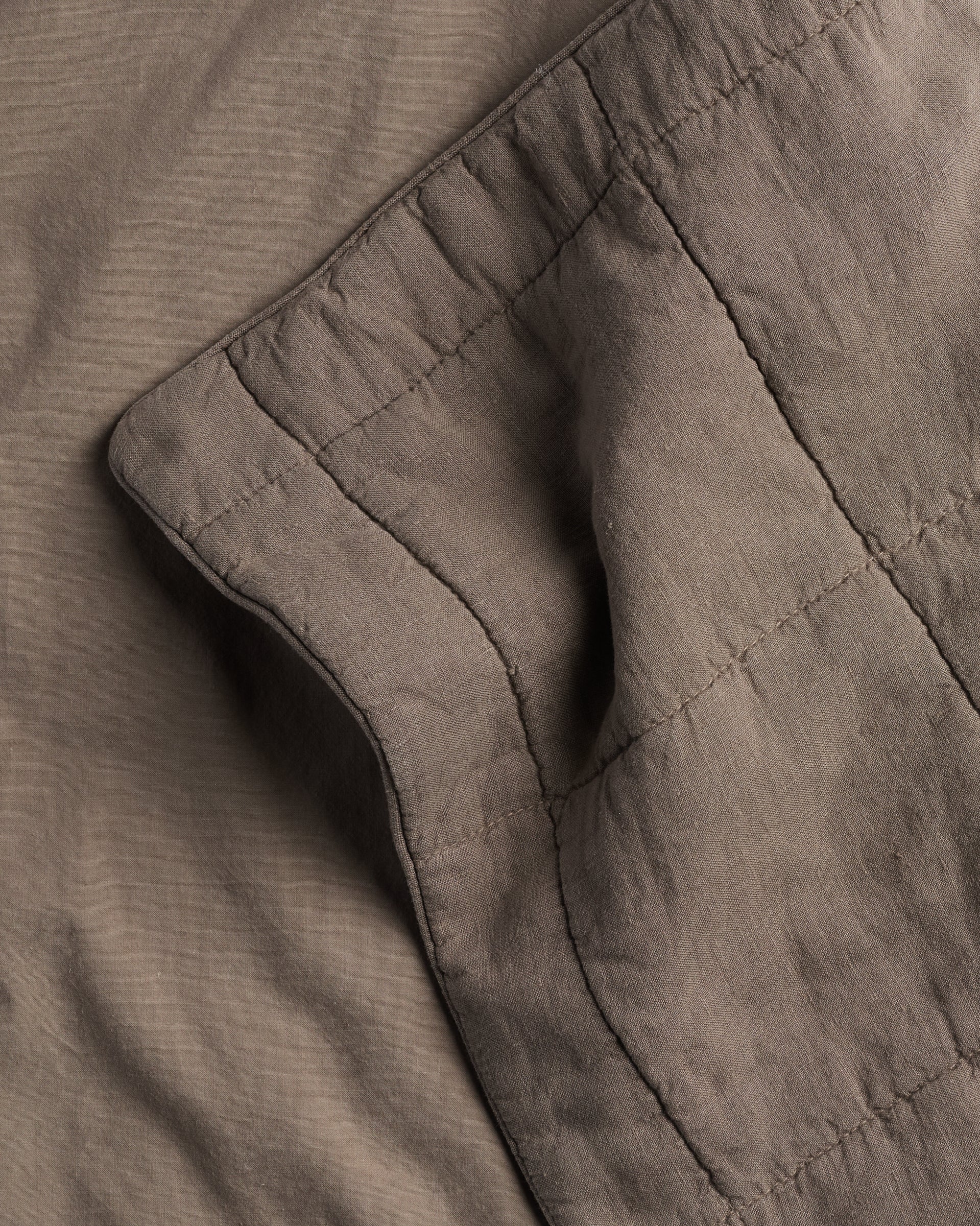 Linen Box Quilted Sham Set (Warm Grey) - Image 3