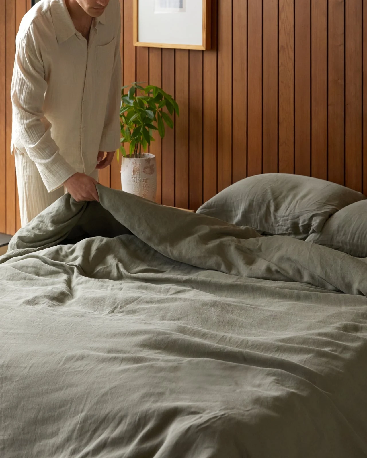Linen Duvet Cover (Moss) - Image 5