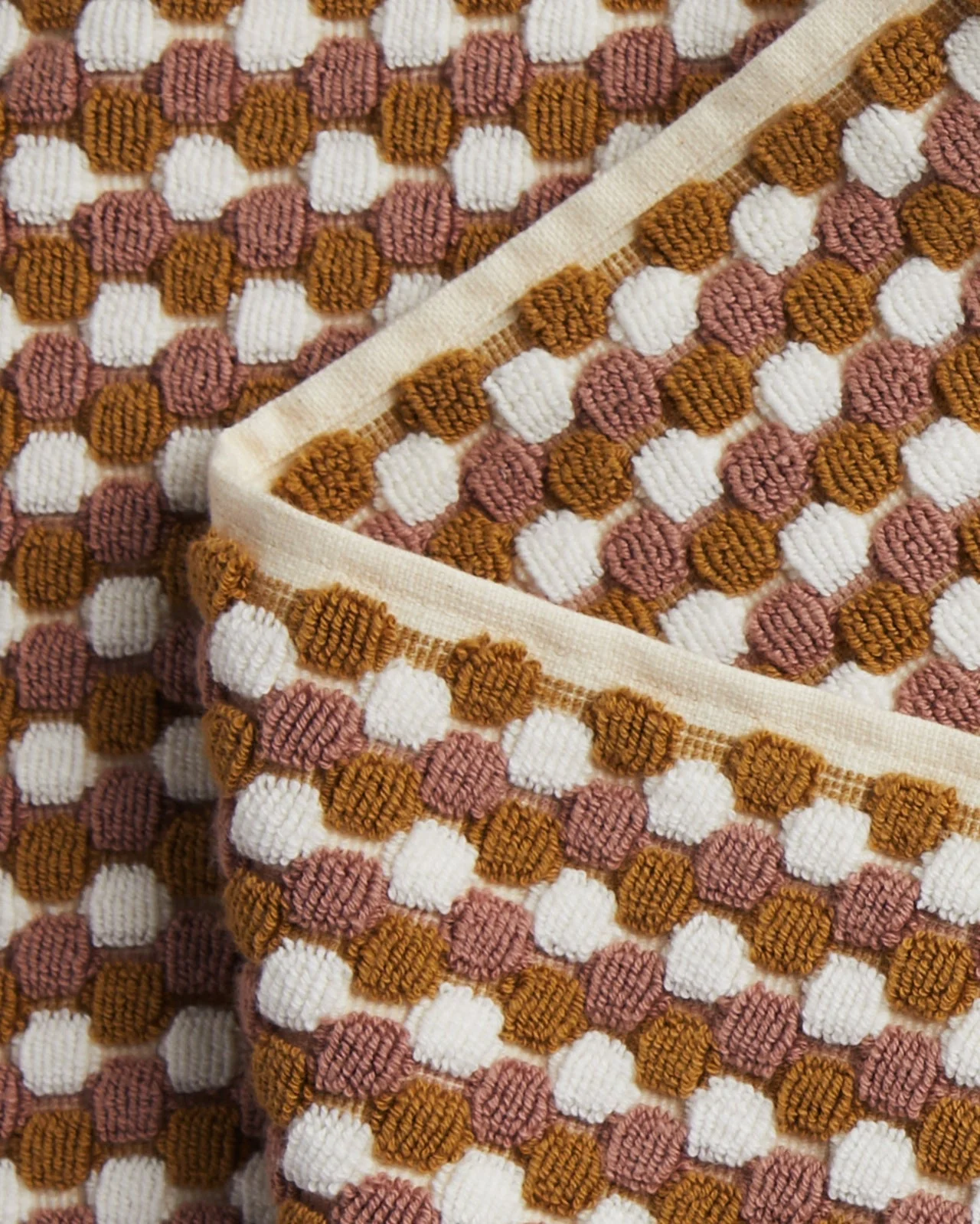Organic Mosaic Tub Mat (Ochre and Clay) - Image 3