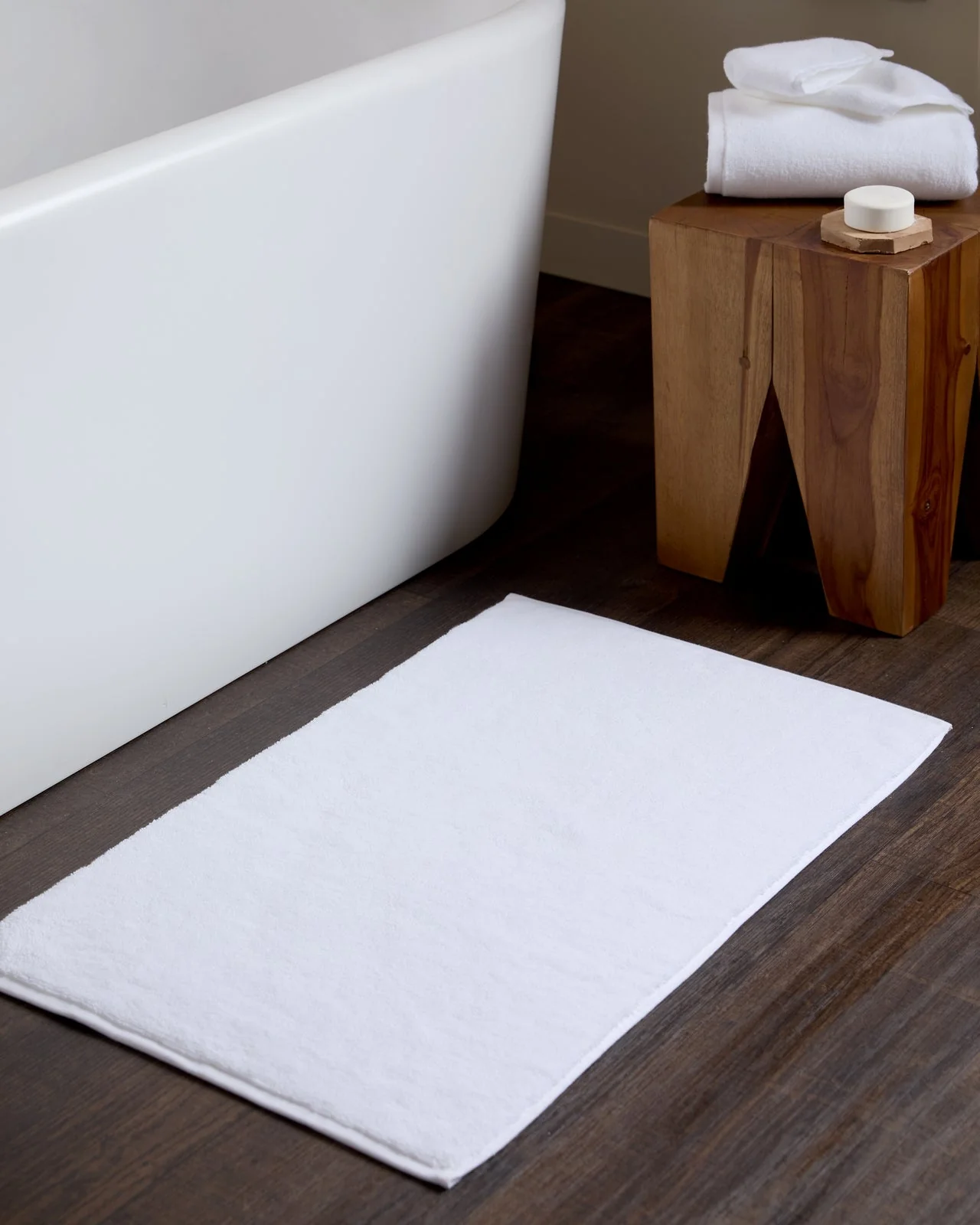 Organic Plush Tub Mat (White) - Image 2