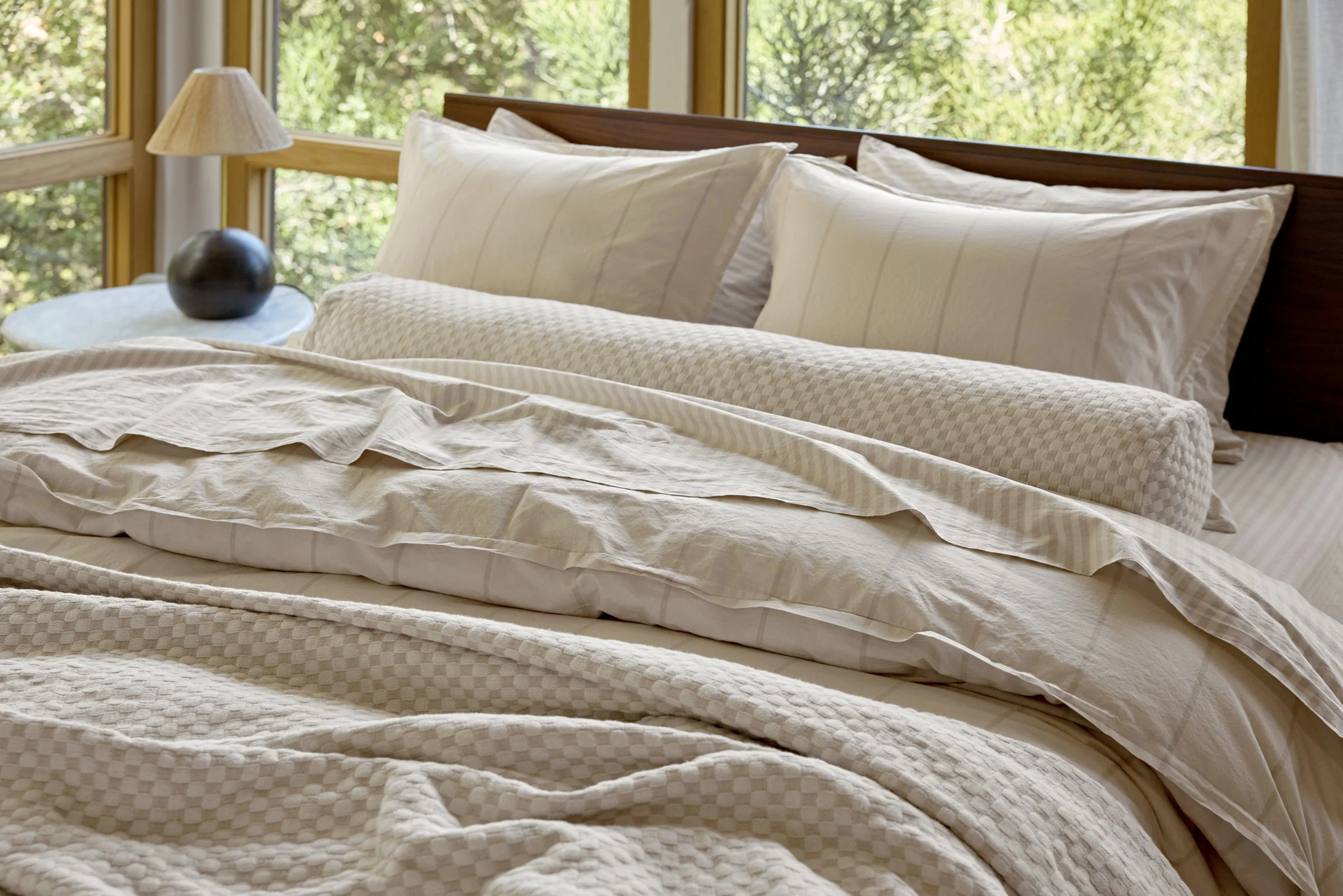 Percale Fitted Sheet (Bone Stripe) - Image 4