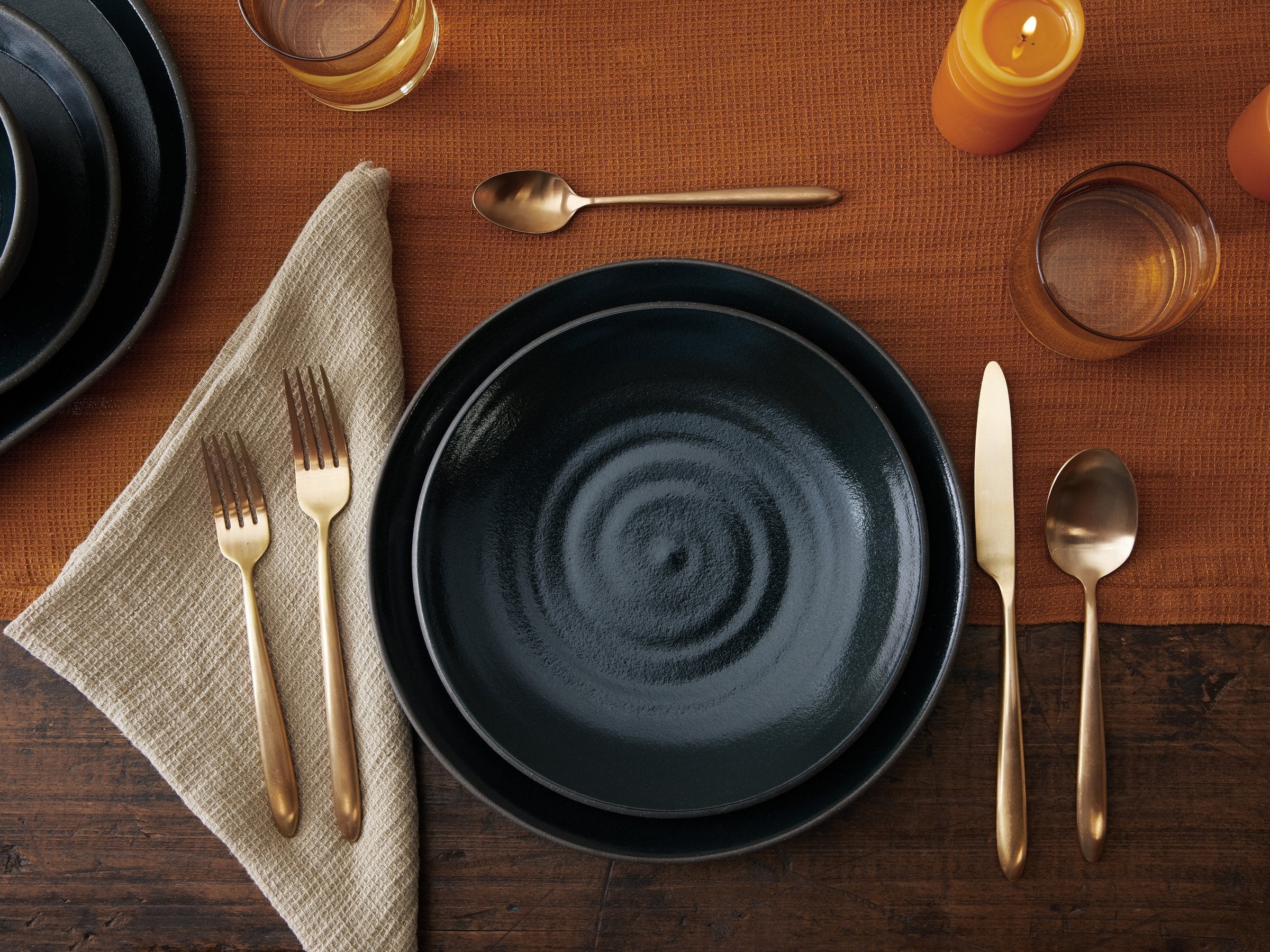 Velo Flatware Set (Brushed Gold) - Image 3